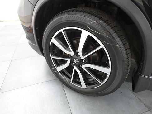 Used 2020 Nissan Rogue SL w/ Premium Package image 31