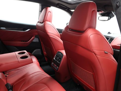 Used 2021 Maserati Levante GTS AWD/4WD image 93