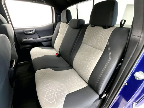 Used 2022 Toyota Tacoma TRD Sport image 27