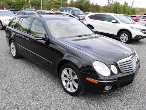 Used 2009 Mercedes-Benz E 350 4MATIC Wagon image 4