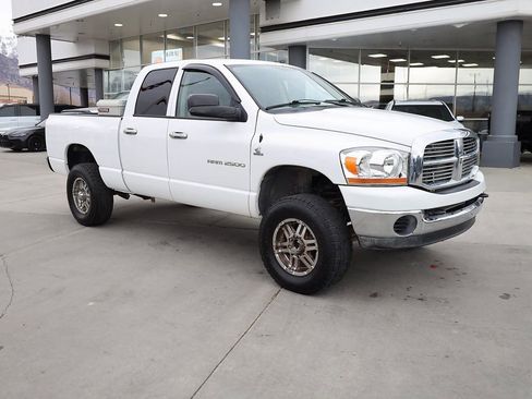Used 2006 Dodge Ram 2500 Truck SLT w/ Trailer Tow Group AWD/4WD image 8