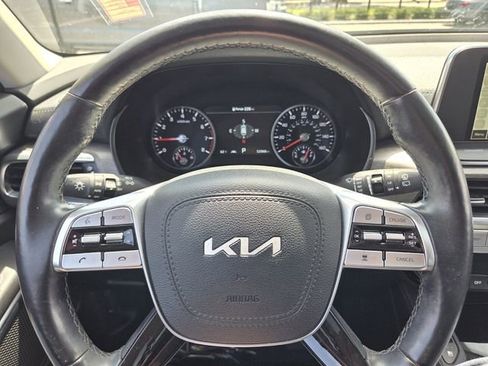 Used 2022 Kia Telluride SX w/ Nightfall Edition Package AWD/4WD image 27