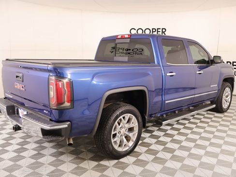 Used 2017 GMC Sierra 1500 SLT w/ SLT Premium Package image 19