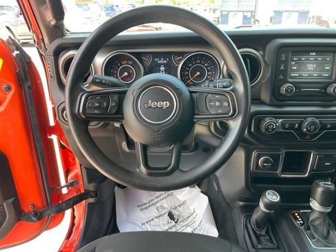 Used 2018 Jeep Wrangler Unlimited Sport AWD/4WD image 24
