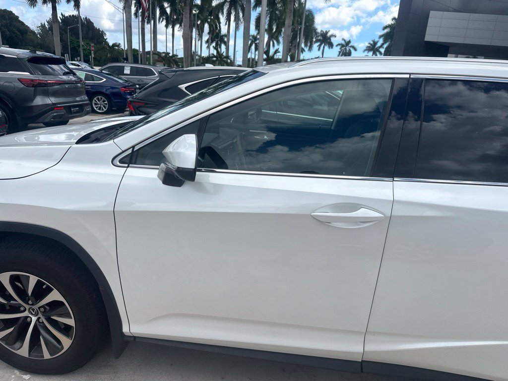 Used 2022 Lexus RX 350L Premium w/ Premium Package AWD/4WD image 6