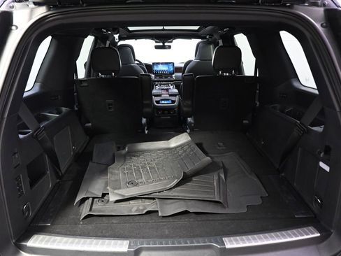 Certified 2023 Lincoln Navigator Reserve image 19