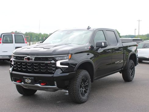 New 2026 Chevrolet Silverado 1500 ZR2 AWD/4WD image 4