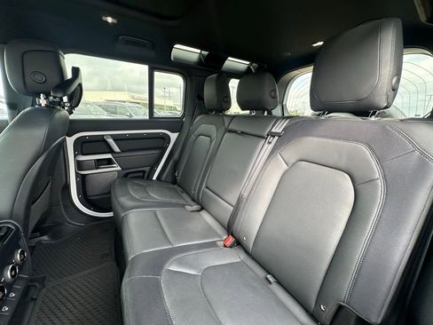 Used 2024 Land Rover Defender 110 X-Dynamic SE AWD/4WD image 25
