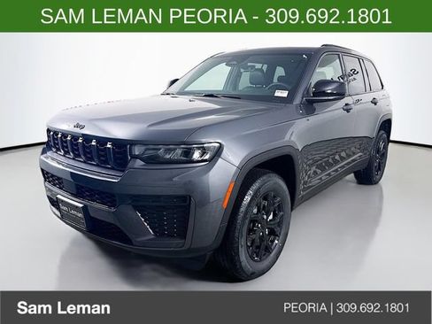 New 2026 Jeep Grand Cherokee Altitude AWD/4WD image 3