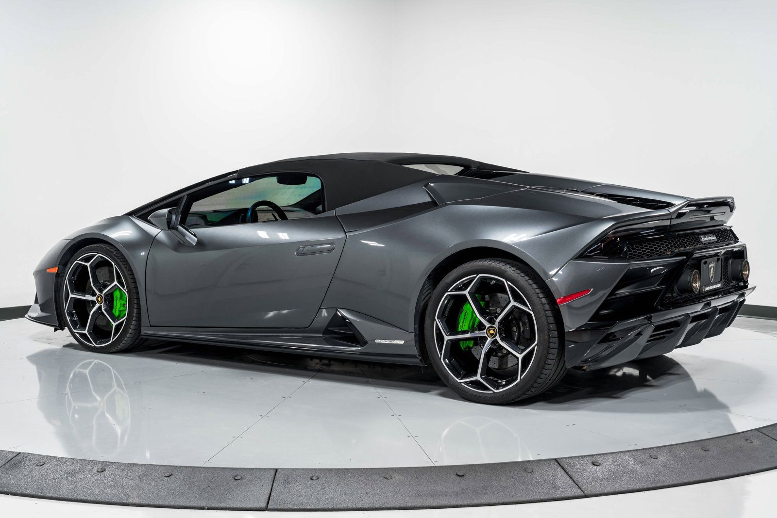 Used 2020 Lamborghini Huracan EVO AWD/4WD image 42
