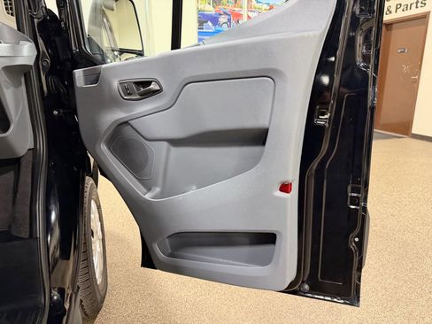 Used 2017 Ford Transit 150 XL image 30
