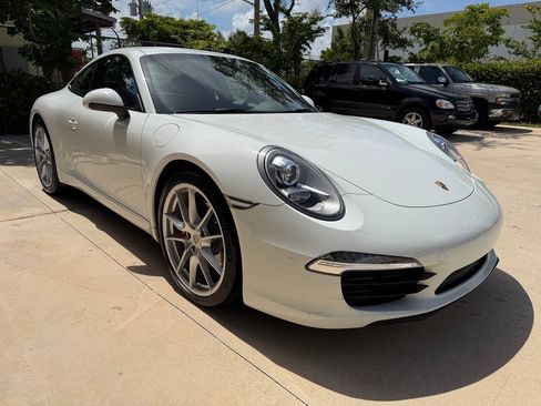 Used 2016 Porsche 911 Carrera image 4