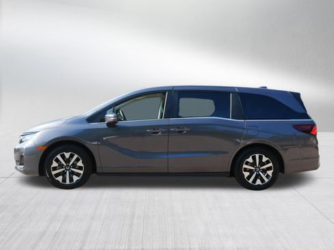 Used 2025 Honda Odyssey EX-L image 4