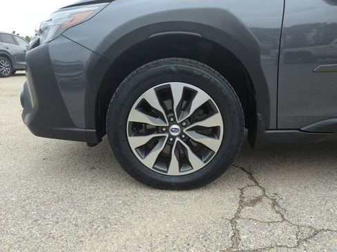 Used 2024 Subaru Outback Limited image 35