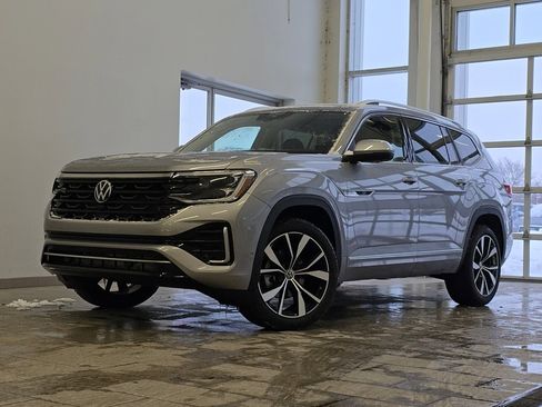 New 2026 Volkswagen Atlas SEL Premium R-Line image 2