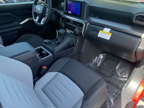 New 2026 Toyota 4Runner TRD Sport AWD/4WD image 9