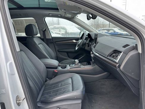 Used 2023 Audi Q5 2.0T Premium w/ Convenience Package image 10