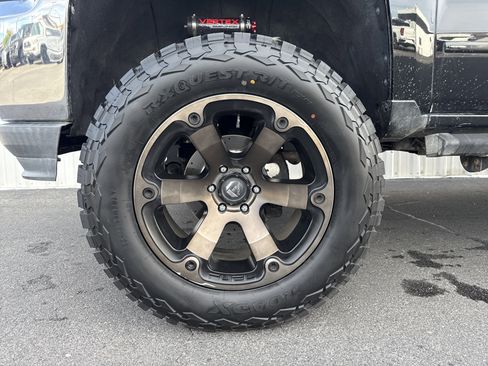 Used 2017 Chevrolet Silverado 1500 LT w/ High Desert Package image 7