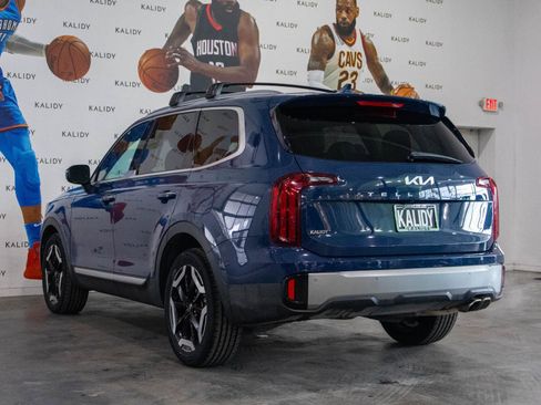 Used 2025 Kia Telluride S AWD/4WD image 23