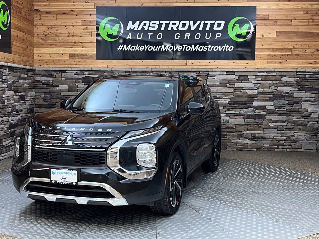 Used 2022 Mitsubishi Outlander ES AWD/4WD image 6