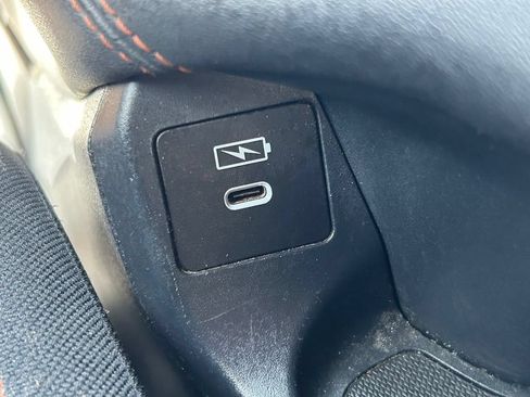Used 2025 Honda HR-V Sport image 25