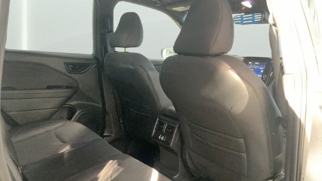Used 2025 Subaru Forester Premium AWD/4WD image 35