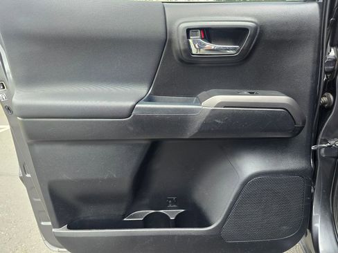 Used 2017 Toyota Tacoma SR5 image 24