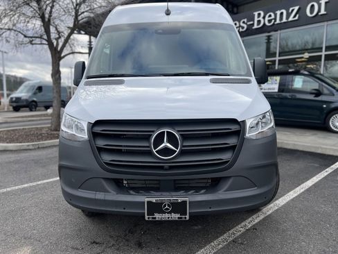 Used 2024 Mercedes-Benz Sprinter 144 Cargo image 3