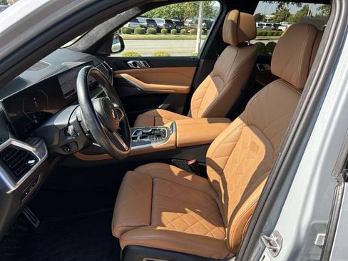 Certified 2024 BMW X7 xDrive40i w/ M Sport Package AWD/4WD image 18
