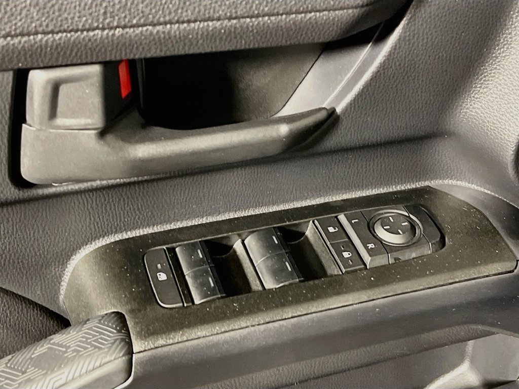 Certified 2025 Toyota 4Runner TRD Off-Road AWD/4WD image 16