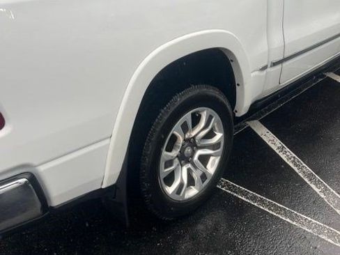 Used 2024 RAM 1500 Limited AWD/4WD image 7
