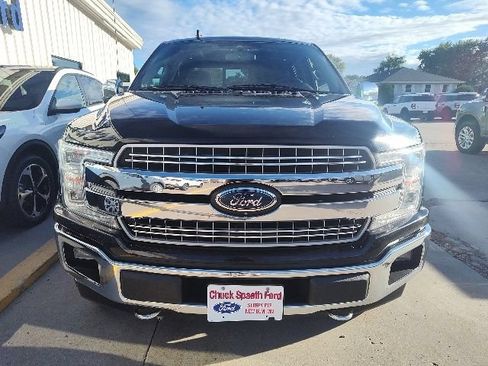 Used 2018 Ford F150 Lariat w/ Equipment Group 502A Luxury AWD/4WD image 3
