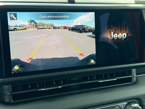 New 2026 Jeep Gladiator Overland AWD/4WD image 14