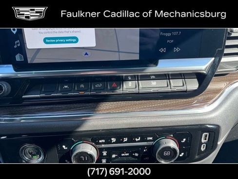 Used 2023 Chevrolet Silverado 1500 LT AWD/4WD image 19