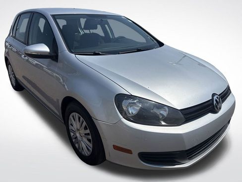 Used 2013 Volkswagen Golf 4-Door image 8