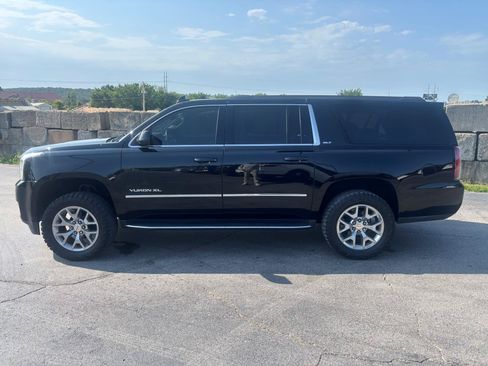 Used 2020 GMC Yukon XL SLT w/ Value Plus Edition RWD image 4