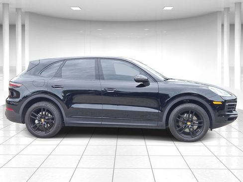 Used 2019 Porsche Cayenne AWD/4WD image 2