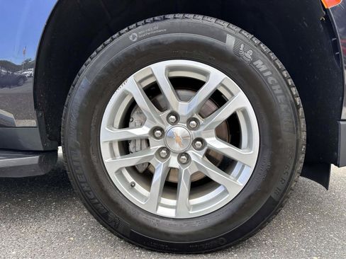 Used 2023 Chevrolet Tahoe LT w/ Luxury Package AWD/4WD image 6