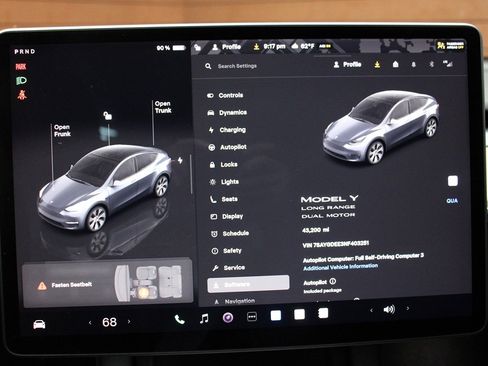 Used 2022 Tesla Model Y Long Range image 28