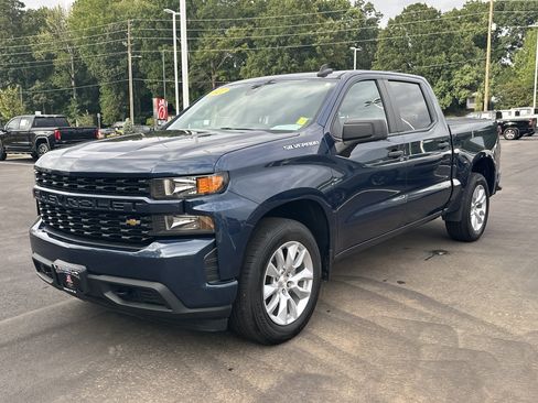 Used 2022 Chevrolet Silverado 1500 Custom w/ Safety Confidence Package RWD image 4