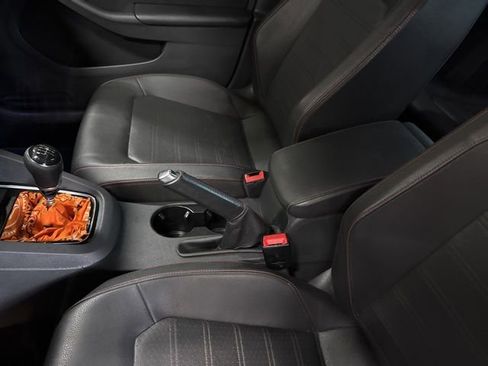 Used 2016 Volkswagen Jetta GLI SE image 17