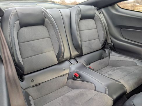 Used 2019 Ford Mustang Shelby GT350 w/ Technology Package image 12