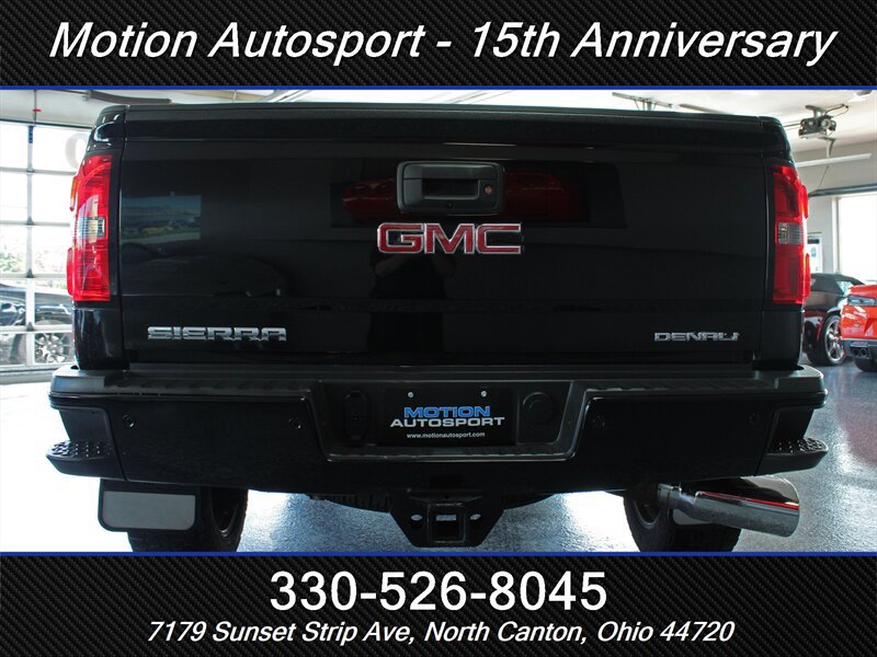 Used 2019 GMC Sierra 2500 Denali w/ Duramax Plus Package AWD/4WD image 5