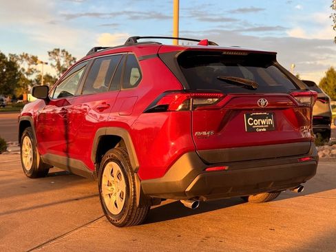 Used 2019 Toyota RAV4 LE w/ All Weather Liner Package AWD/4WD image 6