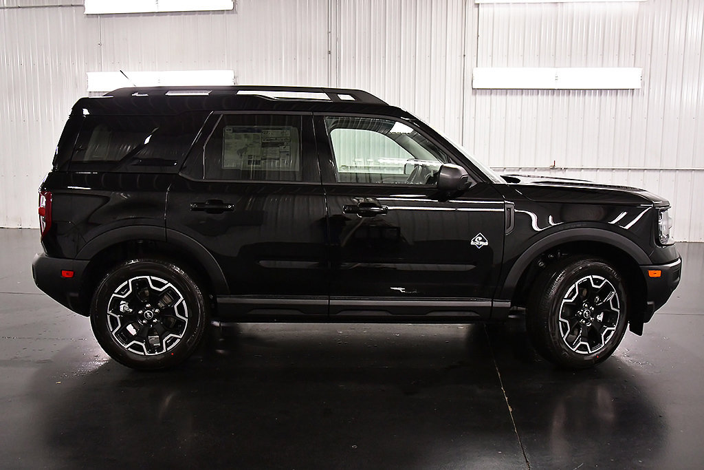 New 2026 Ford Bronco Sport Outer Banks w/ Outer Banks Tech Package+ AWD/4WD image 8