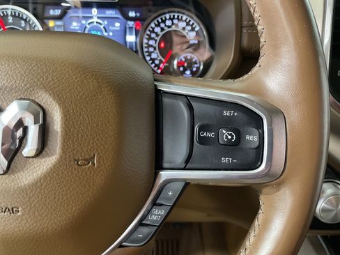 Used 2019 RAM 1500 Laramie image 14