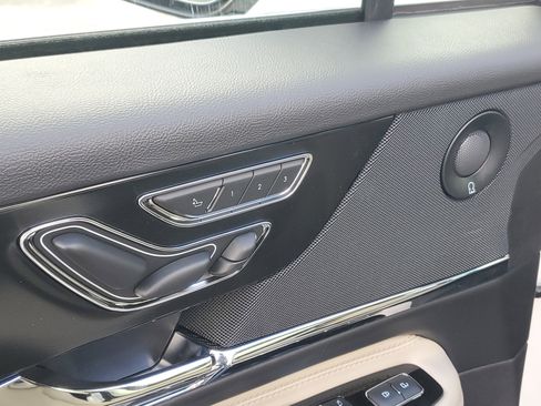 New 2026 Lincoln Corsair Grand Touring image 9