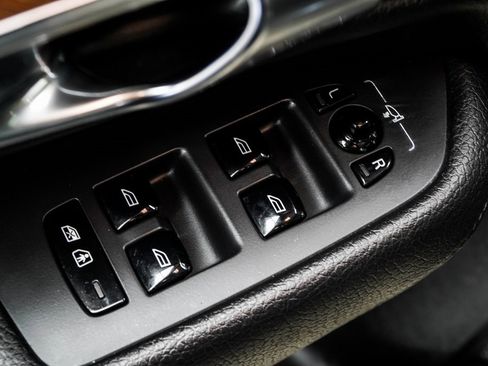 Used 2021 Volvo XC90 T8 Inscription Expression w/ Climate Package image 42