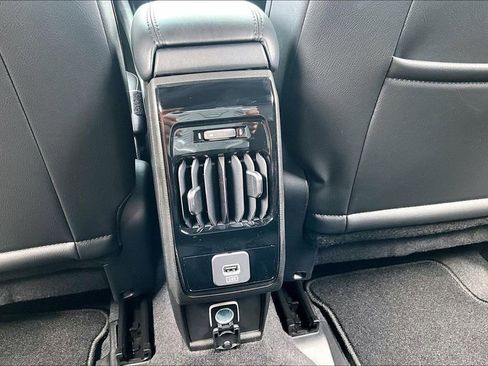 New 2026 Jeep Compass Latitude AWD/4WD image 21
