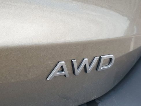 Used 2025 Nissan Kicks S AWD/4WD image 7